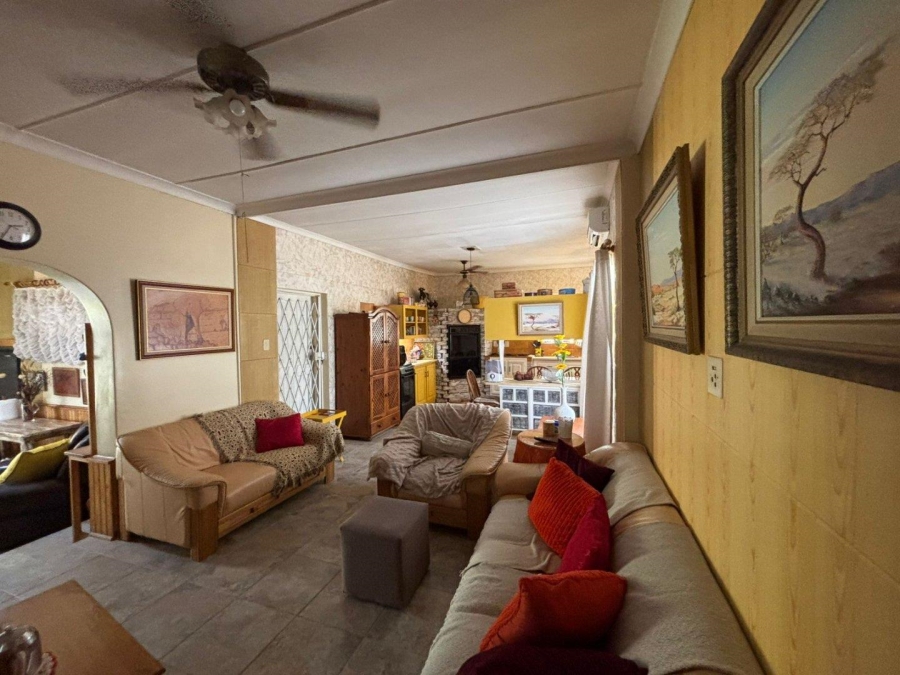 5 Bedroom Property for Sale in Parys Free State